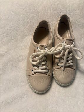 Ecco Tennis Shoes